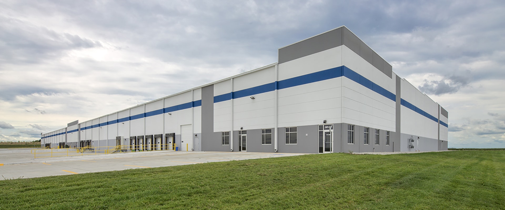 Benefits Of Having A Lawn Commercial Sprinkler System In Steel