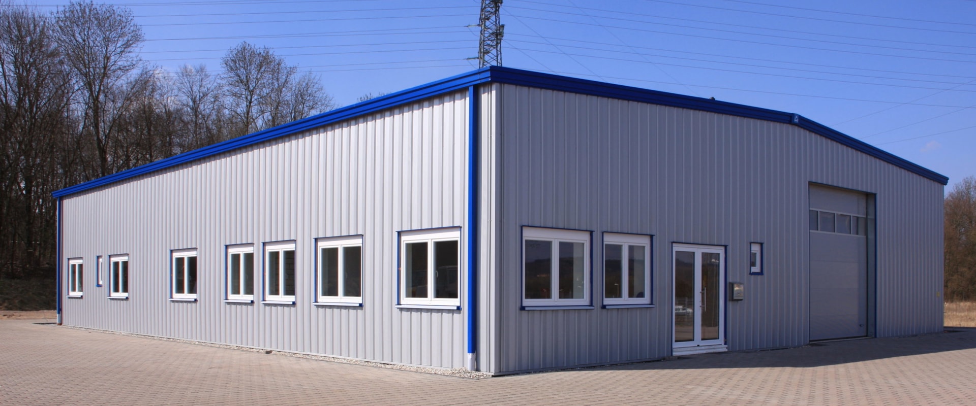 How much does it cost to build a 60 by 80 shop?