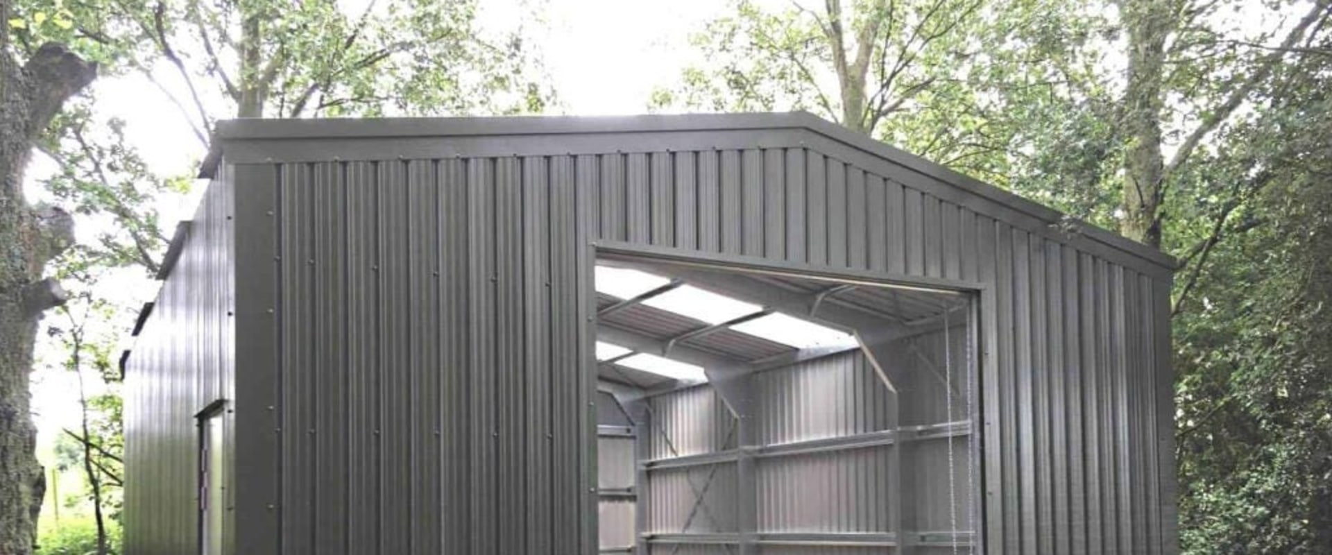 Are steel buildings cheaper to build?